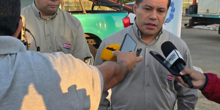 ANDE inicia operativo en Itapúa para acabar con “fraude eléctrico” y conexiones irregulares