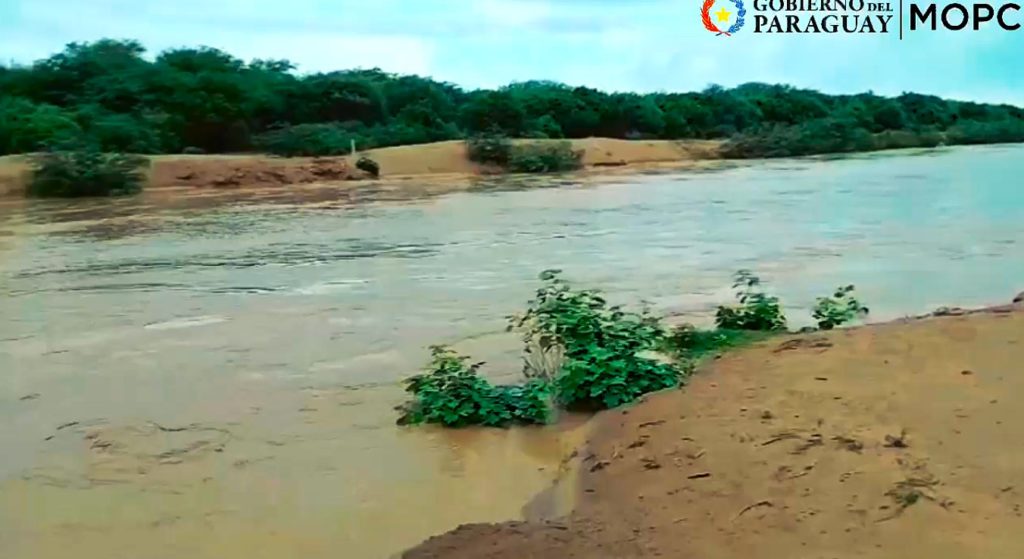 Río Pilcomayo redobló su caudal