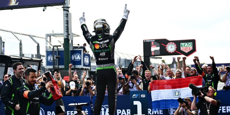 Joshua Duerksen brilla en Australia y logra una histórica victoria en la F2 Joshua Duerksen brilla en Australia y logra una histórica victoria en la F2