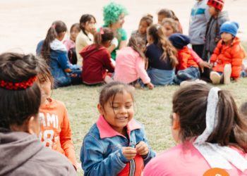 Misión Transcultural: Jóvenes voluntarios llevan alfabetización y asistencia social al Chaco