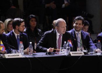 Integración regional será difícil sin infraestructura, alertó ministro en Chile