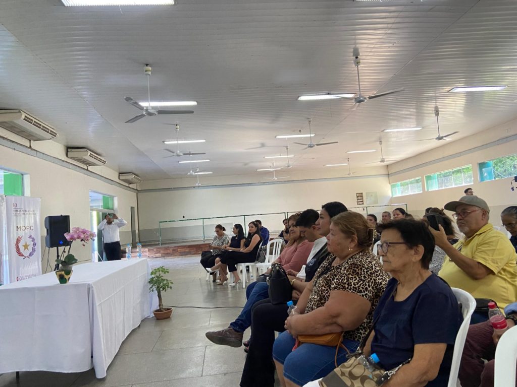 Presentaron proyecto de agua potable y saneamiento a la comunidad de Villa Hayes Presentaron proyecto de agua potable y saneamiento a la comunidad de Villa Hayes