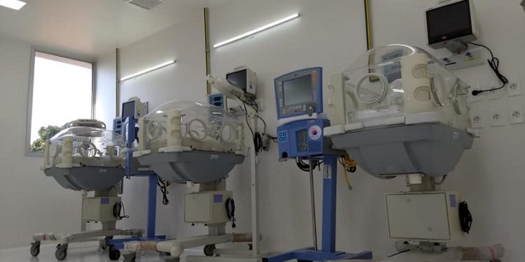 Tras casos fatales, anuncian “diagnóstico infraestructural” de terapias neonatales