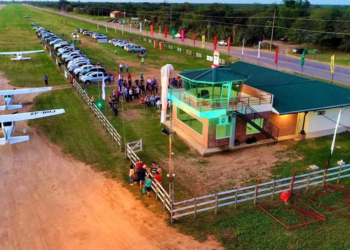 La construcción de un aeropuerto y la conexión aérea aún enfrentan obstáculos en el Chaco