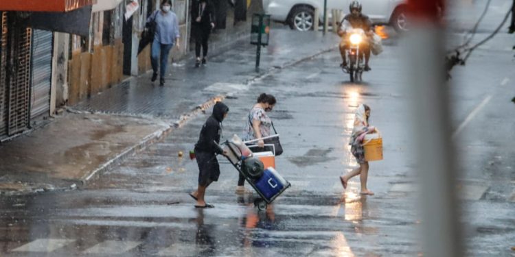 Lluvias con tormentas para hoy martes