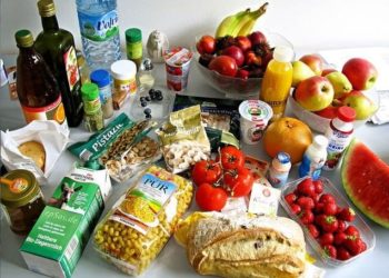 Bajarán algunos precios de productos de la canasta básica pero aún no incluyen al huevo