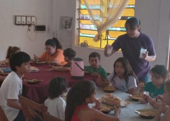 La Iglesia Emaús inaugura comedor infantil en Emboscada: alimento para el cuerpo y el alma