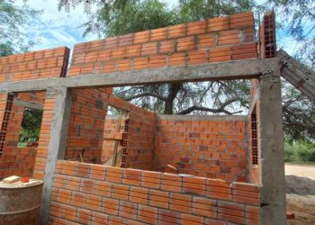 Municipalidad de Tte. Irala Fernández avanza en las obras de mejoras en tres de sus escuelas