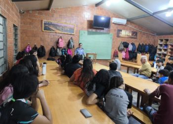 Policia Nacional dicta charlas de prevención en Villa Choferes del Chaco