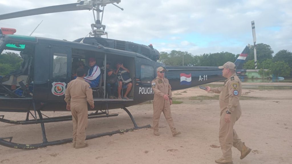 Evacúan a trabajadores varados en el Chaco mediante operativo aéreo coordinado por el Gobierno Evacúan a trabajadores varados en el Chaco mediante operativo aéreo coordinado por el Gobierno