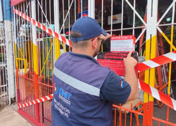 DNIT suspende actividades de concurridos comercios en Lambaré y Asunción