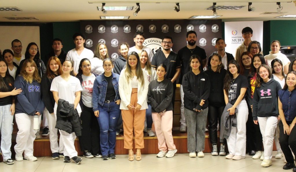 El Ministerio de la Mujer refuerza la prevención de la violencia con charlas en universidades