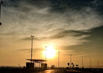 Temperaturas frescas a cálidas con condiciones estables